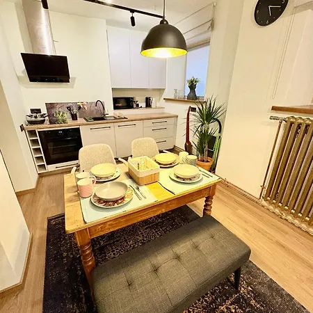 Apartment Skaists Kiegelu Studijas Dzivoklis Rigas Centra Riga