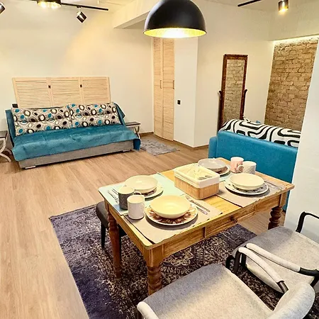 Skaists Kiegelu Studijas Dzivoklis Rigas Centra *